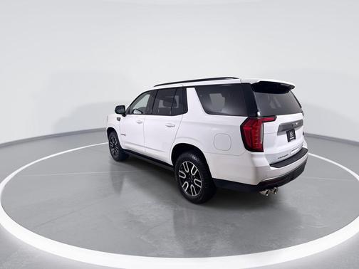 Summit White 2022 GMC Yukon 4WD AT4