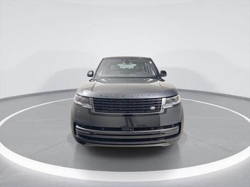 2025 Land Rover Range Rover P530 SE 7 Seat