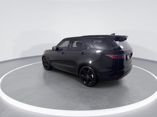 Santorini Black Metallic 2023 Land Rover Discovery P360 HSE R-Dynamic