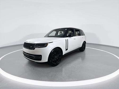 2025 Land Rover Range Rover P400 SE 7 Seat