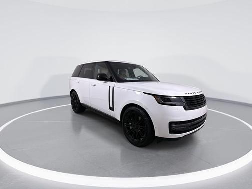 2026 Land Rover Range Rover P530 SE