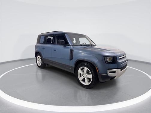 2025 Land Rover Defender 110 P300