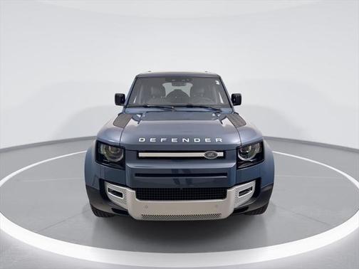 2025 Land Rover Defender 110 P300