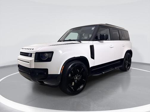 2025 Land Rover Defender 110 P400 X-Dynamic SE