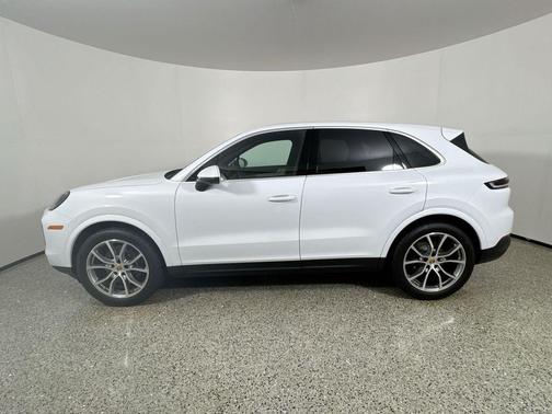 WHITE 2024 Porsche Cayenne Cayenne