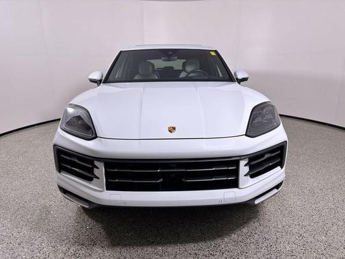 WHITE 2024 Porsche Cayenne Cayenne