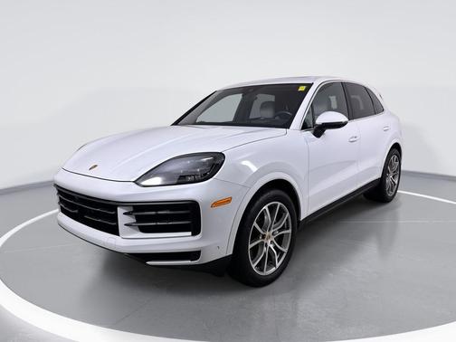 WHITE 2024 Porsche Cayenne Cayenne