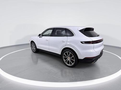 WHITE 2024 Porsche Cayenne Cayenne