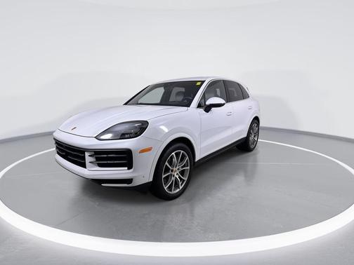 WHITE 2024 Porsche Cayenne Cayenne