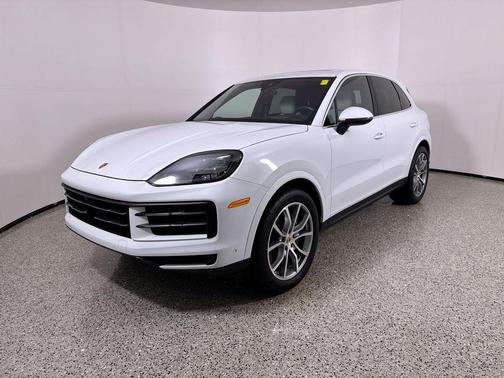 WHITE 2024 Porsche Cayenne Cayenne