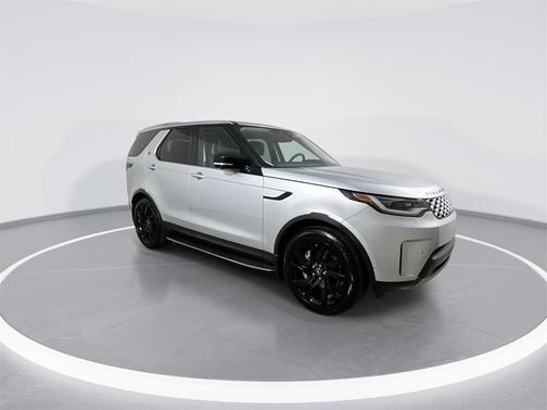 2024 Land Rover Discovery P300 S