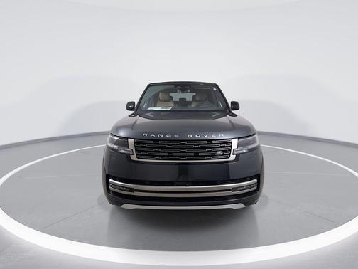 2026 Land Rover Range Rover P530 SE