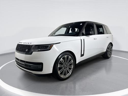 2025 Land Rover Range Rover P400 SE 7 Seat