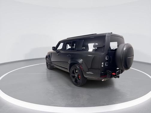 2025 Land Rover Defender 130 P400 X