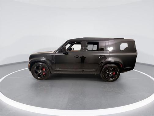 2025 Land Rover Defender 130 P400 X