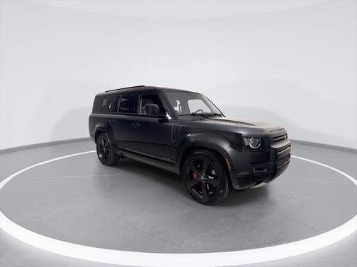 2025 Land Rover Defender 130 P400 X