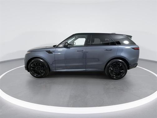 2026 Land Rover Range Rover Sport SE