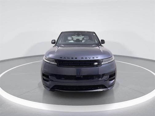 2026 Land Rover Range Rover Sport SE