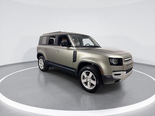 2025 Land Rover Defender 110 P300