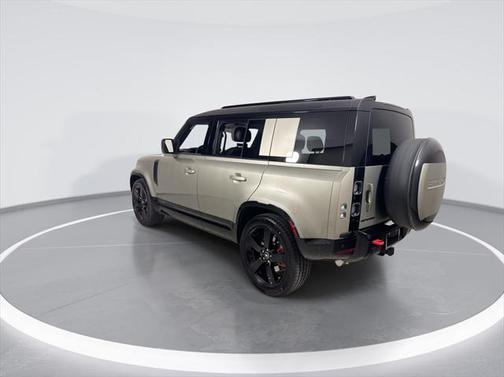 2025 Land Rover Defender 110 P400 X
