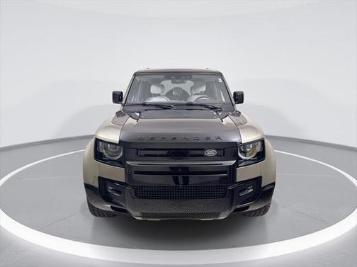2025 Land Rover Defender 110 P400 X