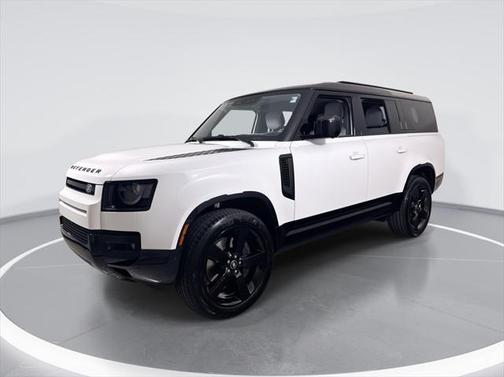 2025 Land Rover Defender 130 P400 X-Dynamic SE