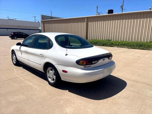 1996 Ford Taurus GL