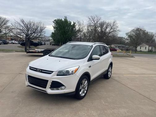 White Platinum Metallic Tri-Coat 2015 Ford Escape Titanium