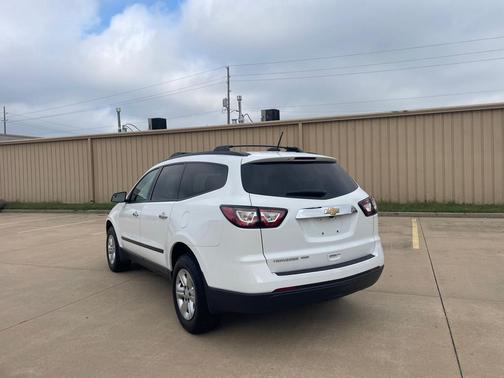 2017 Chevrolet Traverse LS