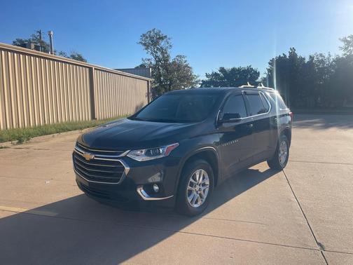 2020 Chevrolet Traverse LT Cloth