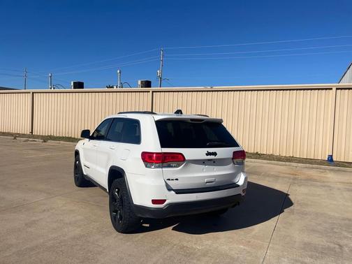 2018 Jeep Grand Cherokee Laredo E