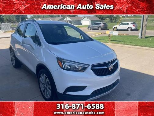 Summit White 2017 Buick Encore Preferred
