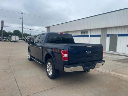 Blue 2019 Ford F-150 XLT