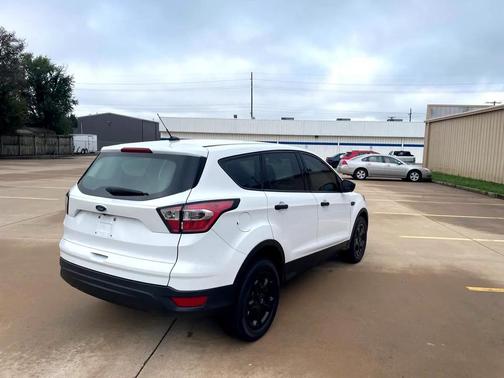 2017 Ford Escape S