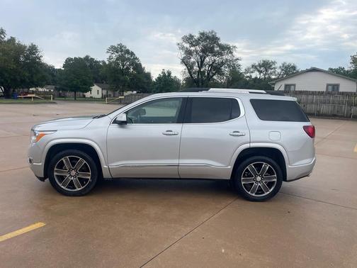 2018 GMC Acadia Denali