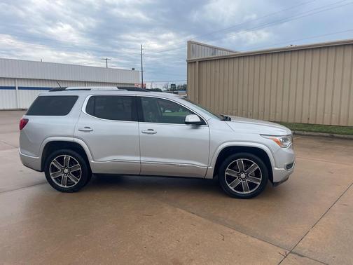 2018 GMC Acadia Denali