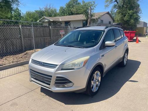 Ingot Silver Metallic 2013 Ford Escape SE