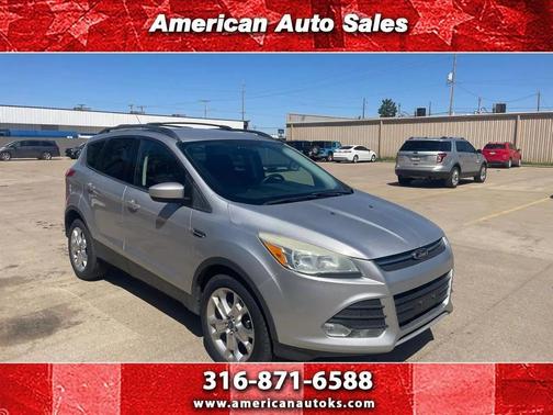 Ingot Silver Metallic 2013 Ford Escape SE