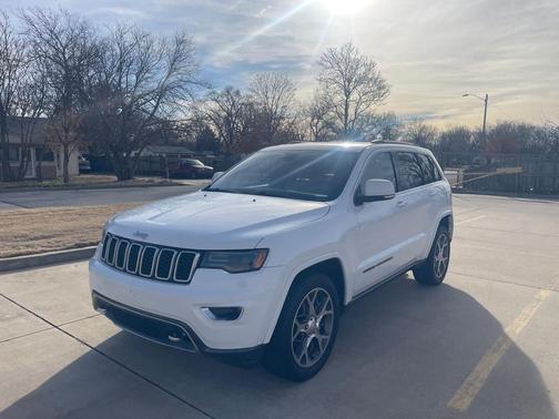 2018 Jeep Grand Cherokee Sterling Edition