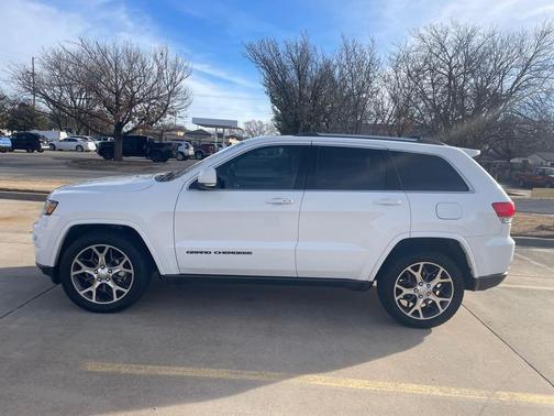 2018 Jeep Grand Cherokee Sterling Edition