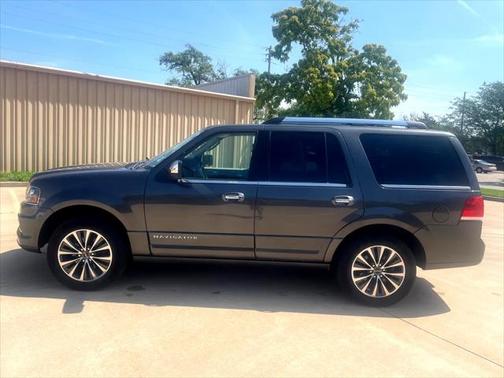 2016 Lincoln Navigator Select