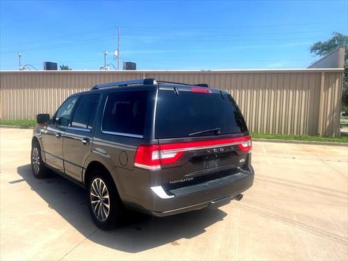 2016 Lincoln Navigator Select