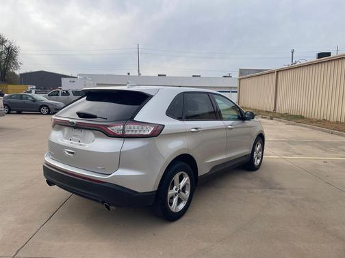 2016 Ford Edge SE