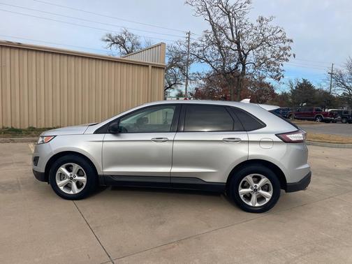 2016 Ford Edge SE