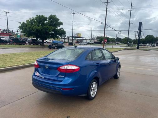 Lightning Blue Metallic 2019 Ford Fiesta SE