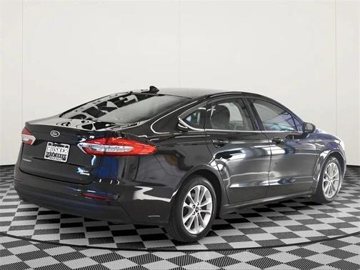 2020 Ford Fusion Hybrid SE