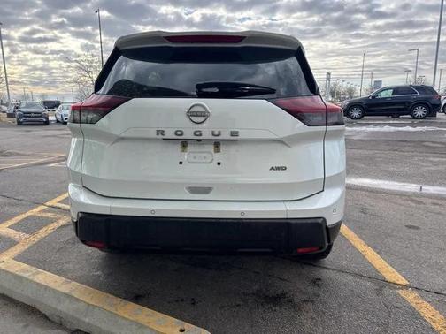 2025 Nissan Rogue SV