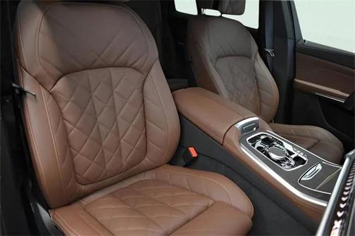 Carbon Black Metallic 2026 BMW X5 xDrive40i