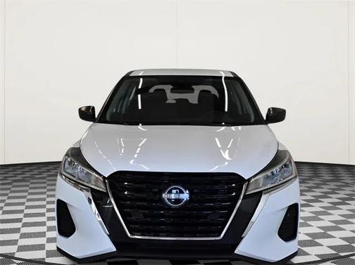 2022 Nissan Kicks S