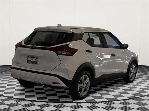2022 Nissan Kicks S